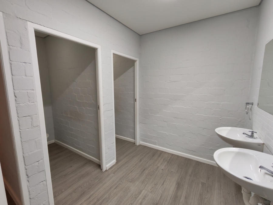 To Let Commercial Property for Rent in Firgrove Western Cape